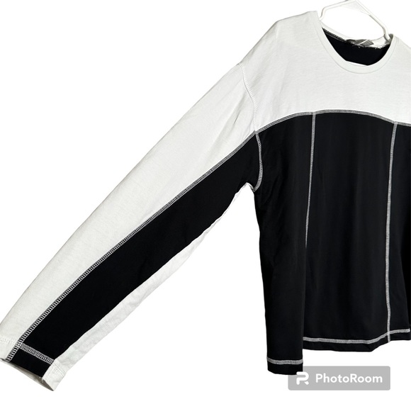 ASOS DESIGN Colorblock Sweatshirt - Picture 2 of 7